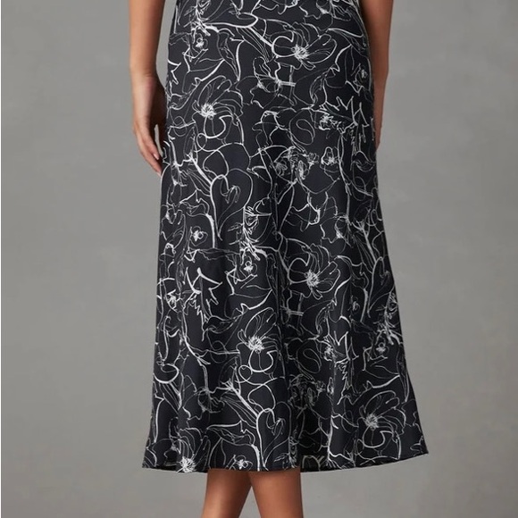 Coredith Printed Midi Skirt - Picture 4 of 5